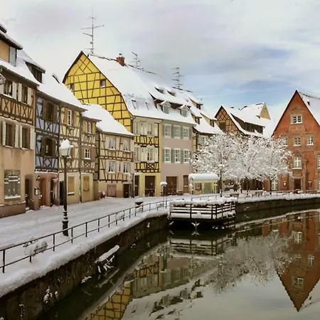 Au Buisson De Roses Апартаменти *