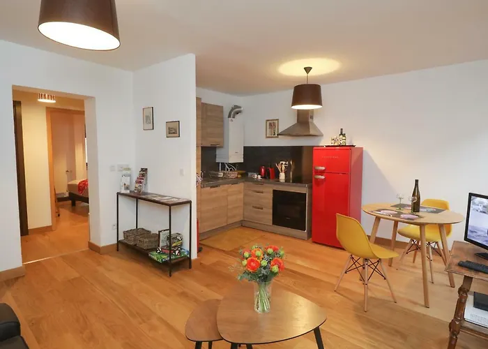 Au Buisson De Roses Colmar